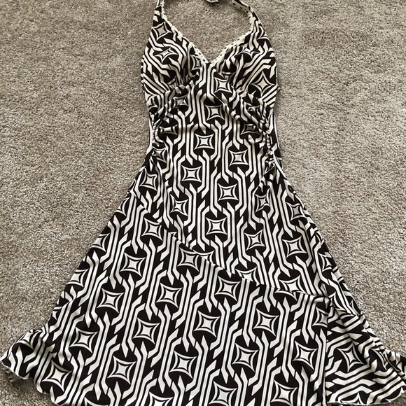 City Triangles Dresses & Skirts - ☀️Halter sun dress